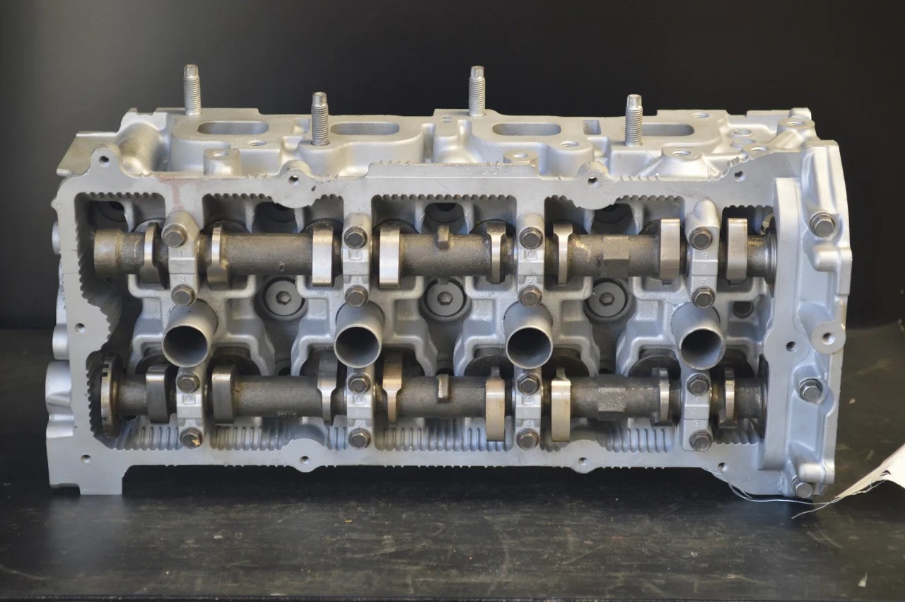 NISSAN Cylinder Head